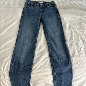 Good American Straight Leg Jeans in Dark Blue Wash